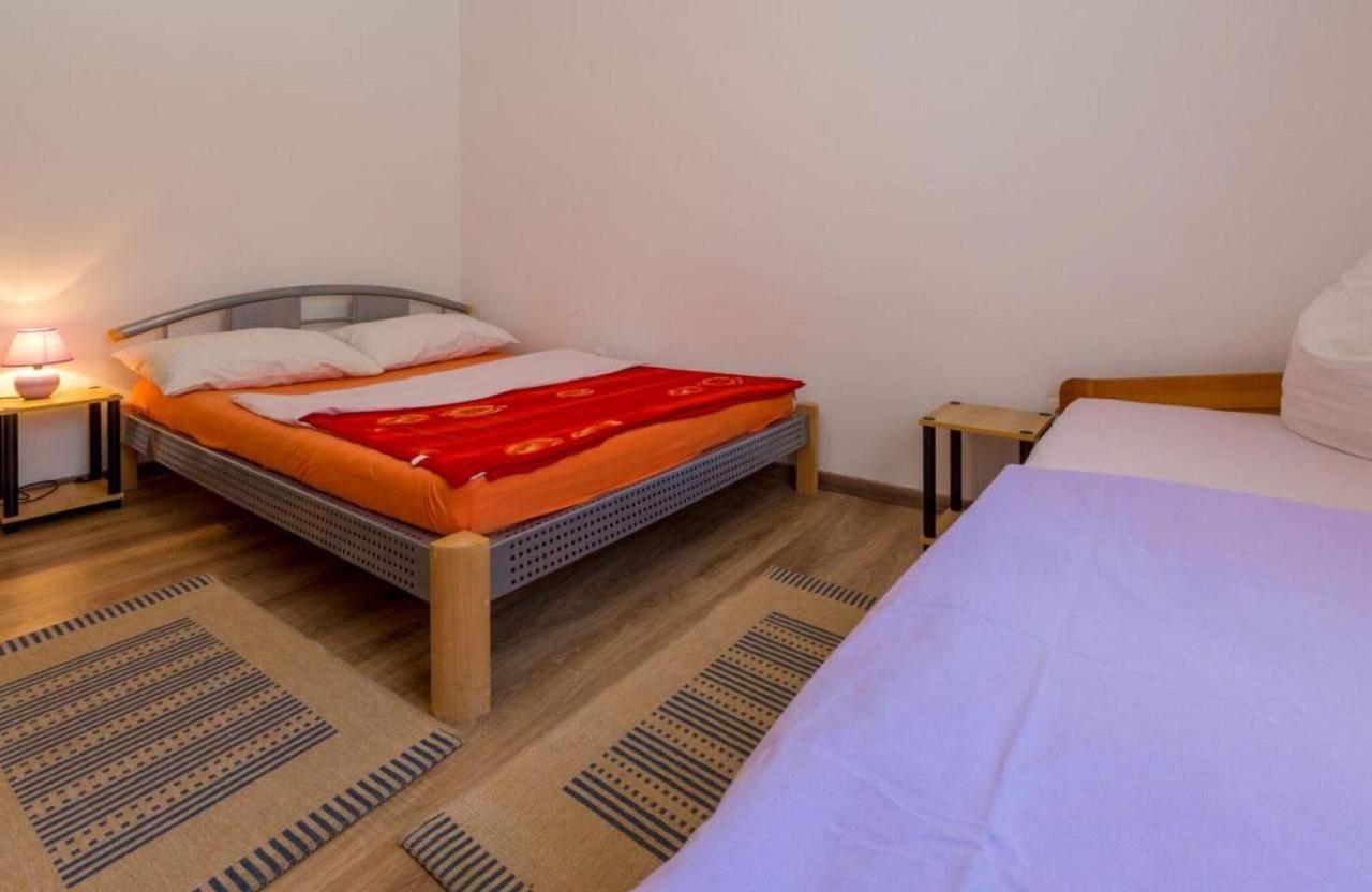 Navy Apartments Jadranovo Extérieur photo